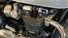 Triumph Bonneville T120 Diamond
